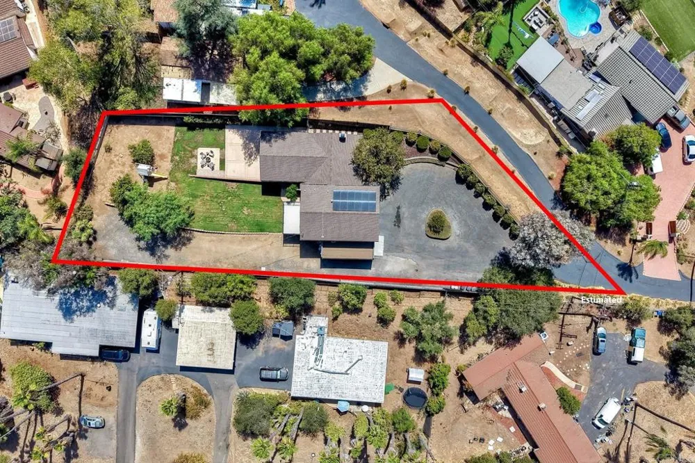 2500 Cranston Drive Escondido, CA 92025