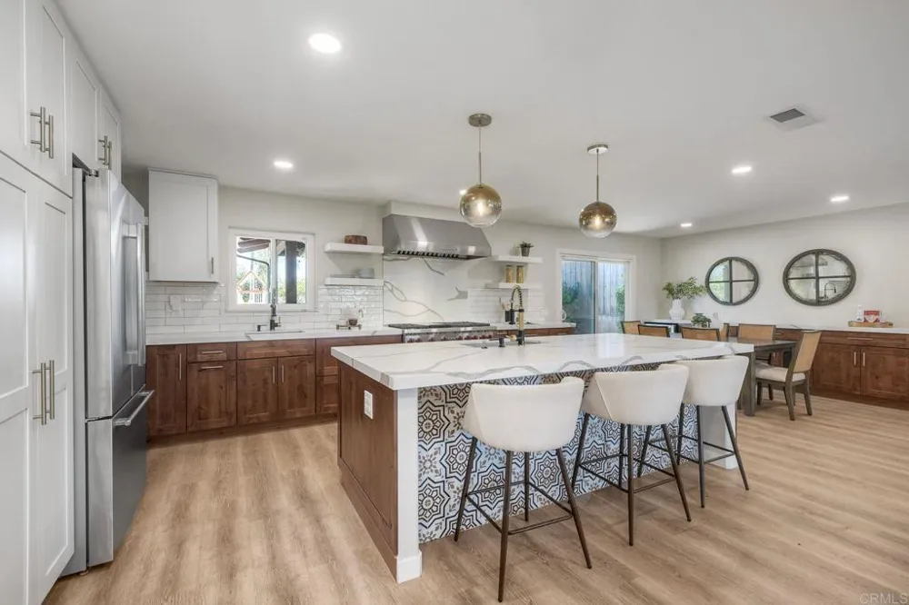 2500 Cranston Drive Escondido, CA 92025