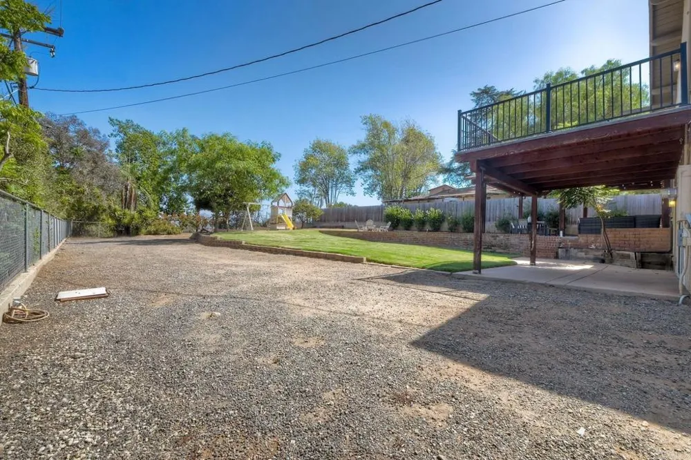 2500 Cranston Drive Escondido, CA 92025