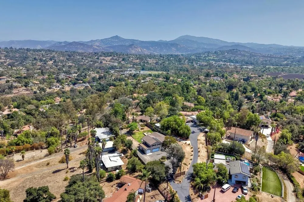 2500 Cranston Drive Escondido, CA 92025