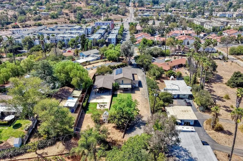 2500 Cranston Drive Escondido, CA 92025