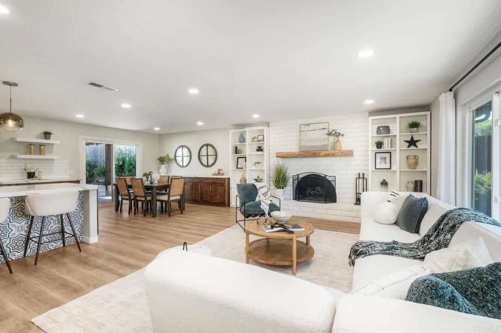 2500 Cranston Drive Escondido, CA 92025