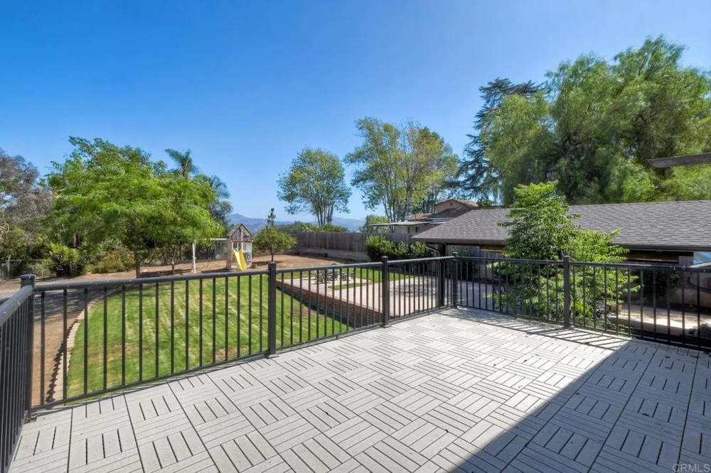 2500 Cranston Drive Escondido, CA 92025