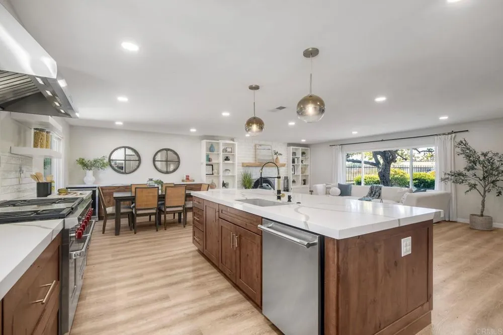 2500 Cranston Drive Escondido, CA 92025