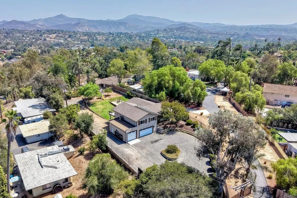 2500 Cranston Drive Escondido, CA 92025