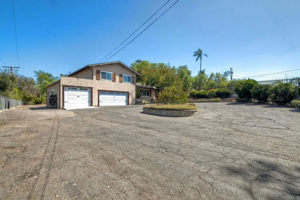 2500 Cranston Drive Escondido, CA 92025
