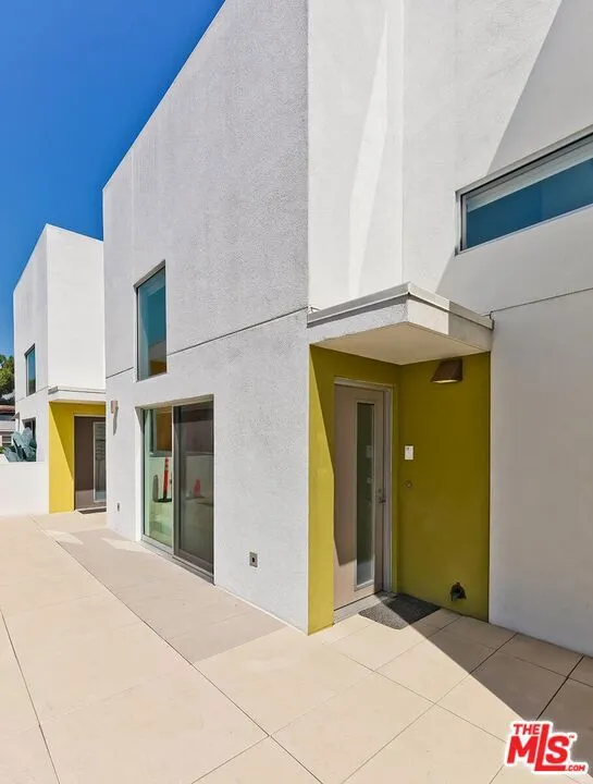 1433 14th Street #15 Santa Monica, CA 90404