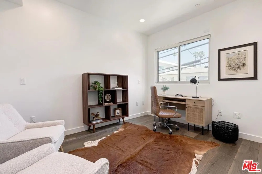 1433 14th Street #15 Santa Monica, CA 90404