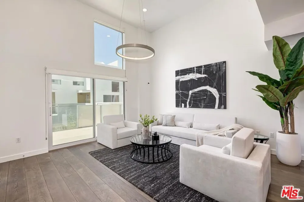 1433 14th Street #15 Santa Monica, CA 90404