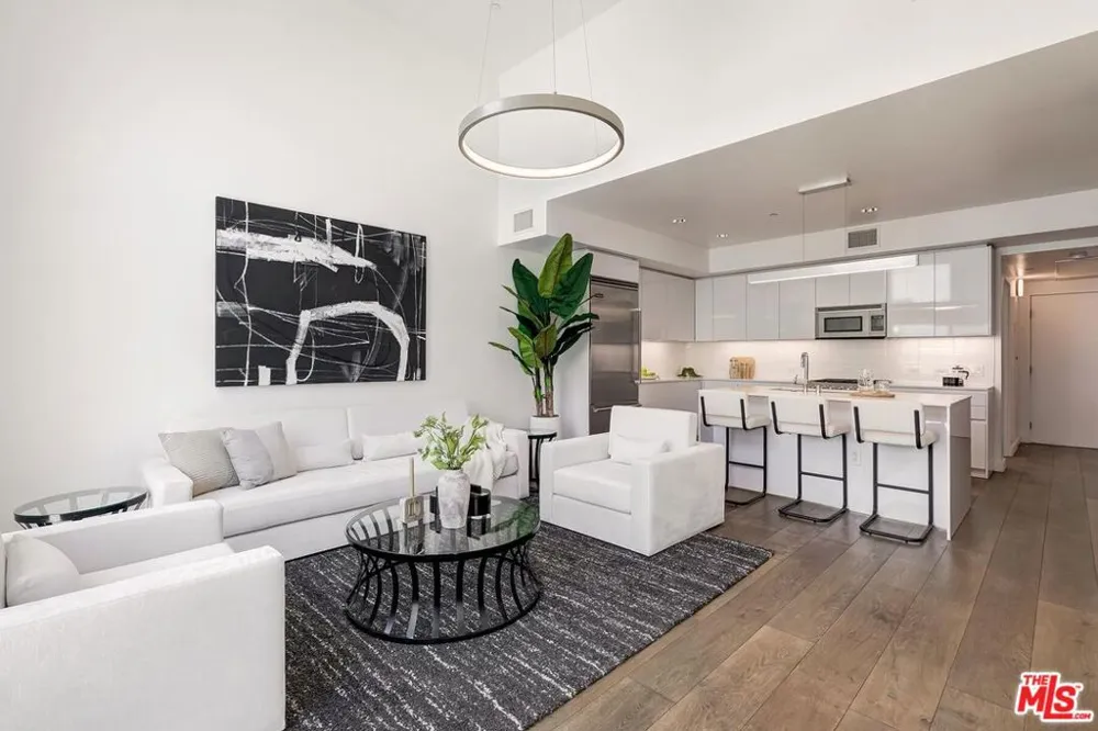 1433 14th Street #15 Santa Monica, CA 90404