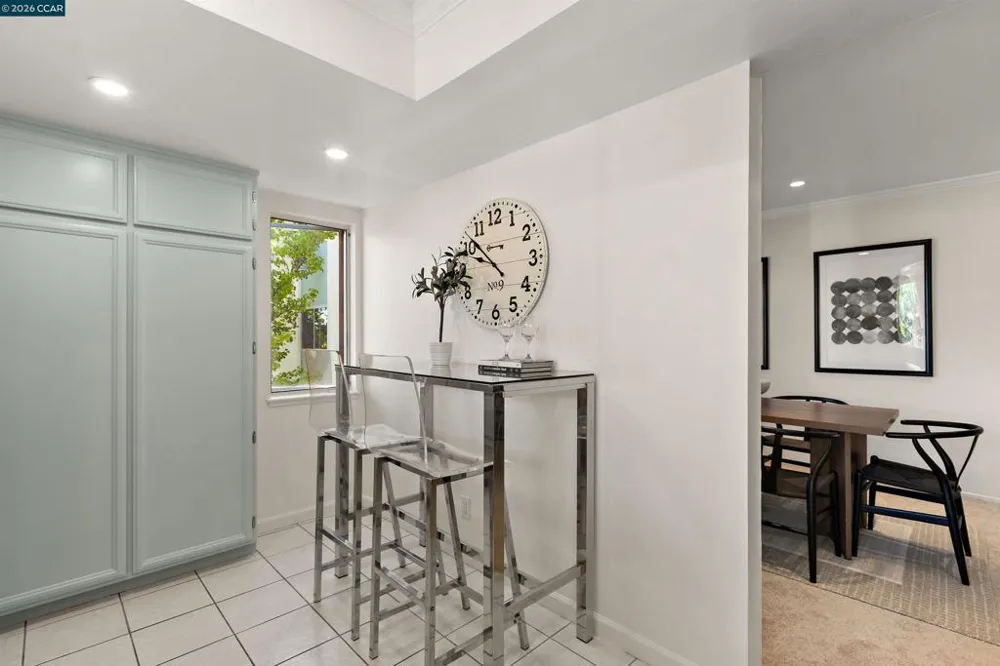 1501 Ptarmigan Dr #7B Walnut Creek, CA 94595