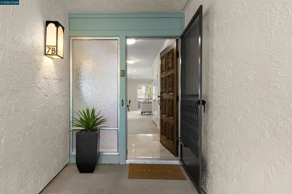 1501 Ptarmigan Dr #7B Walnut Creek, CA 94595