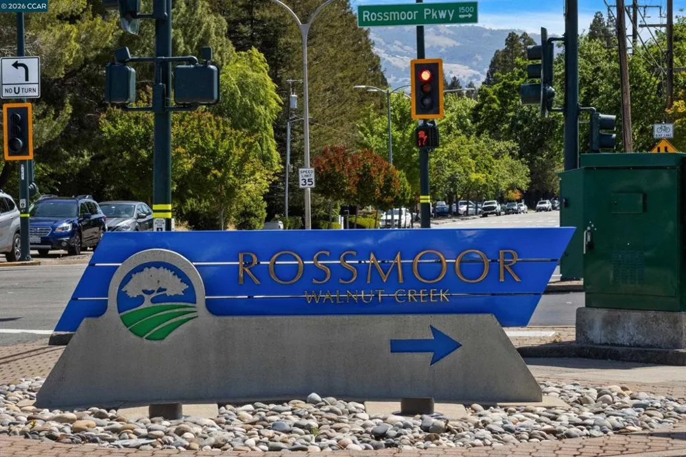 1501 Ptarmigan Dr #7B Walnut Creek, CA 94595