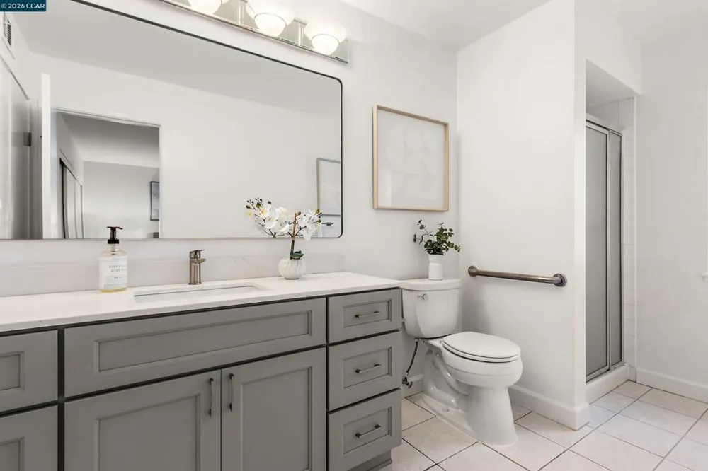 1501 Ptarmigan Dr #7B Walnut Creek, CA 94595