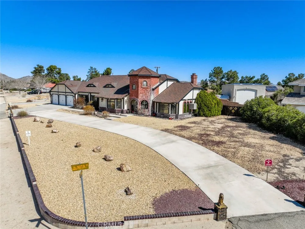 13889 Olathe Road Apple Valley, CA 92307