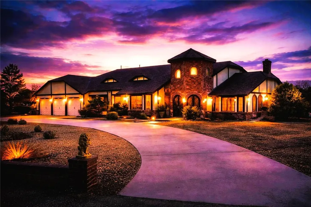 13889 Olathe Road Apple Valley, CA 92307