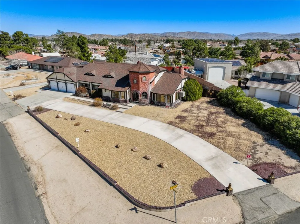 13889 Olathe Road Apple Valley, CA 92307