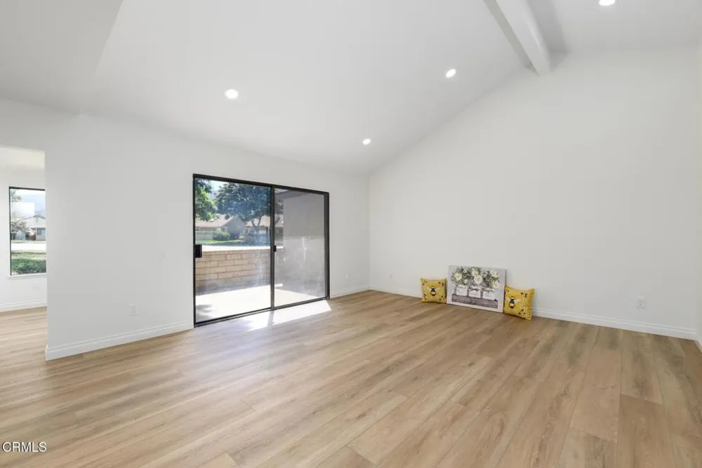39116 Village 39 Camarillo, CA 93012