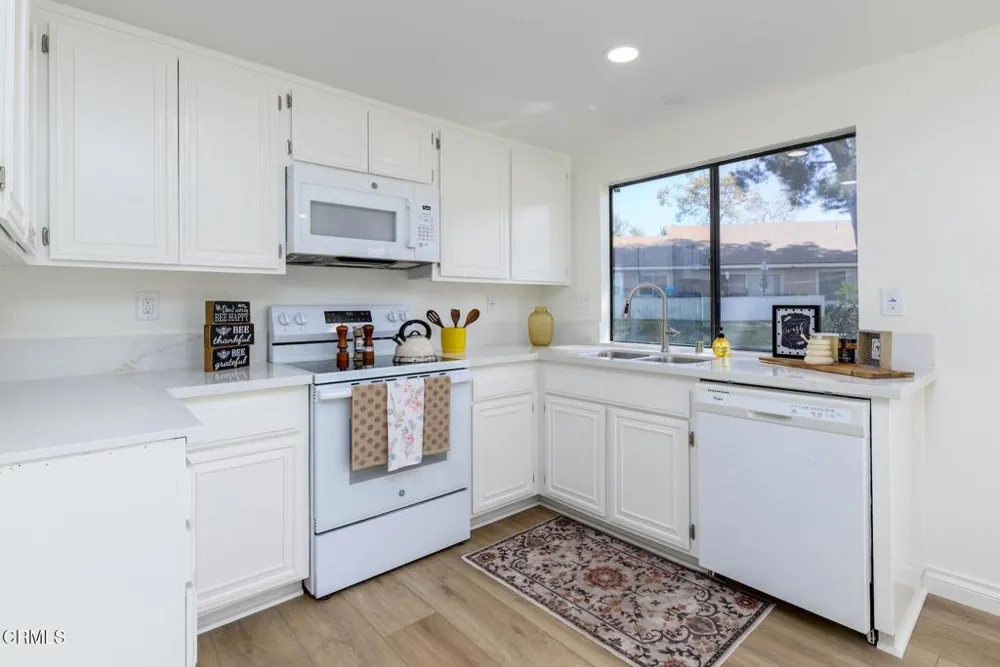 39116 Village 39 Camarillo, CA 93012