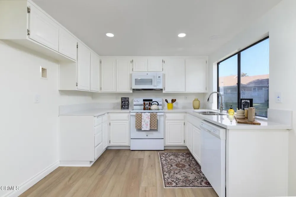 39116 Village 39 Camarillo, CA 93012