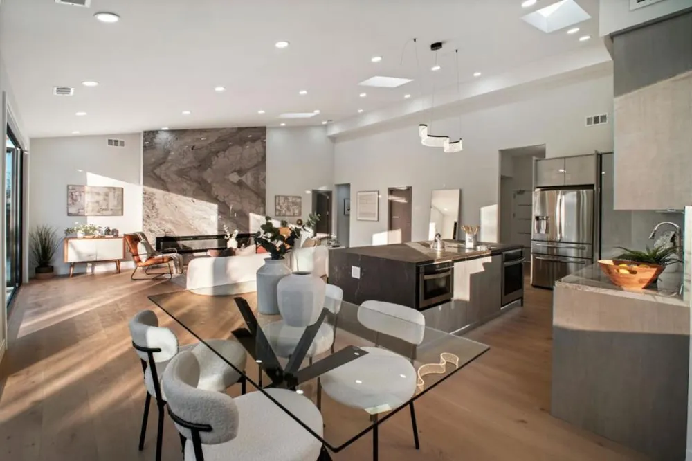 806 Emily Drive Mountain View, CA 94043