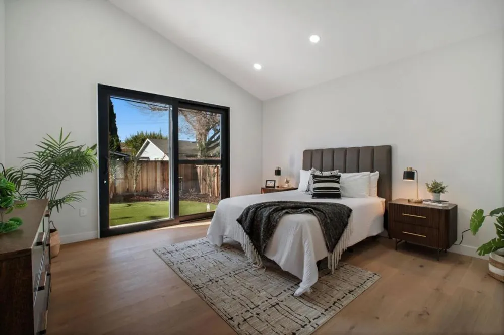 806 Emily Drive Mountain View, CA 94043