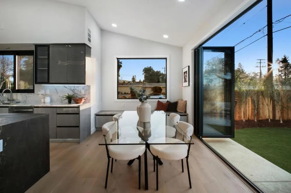 806 Emily Drive Mountain View, CA 94043