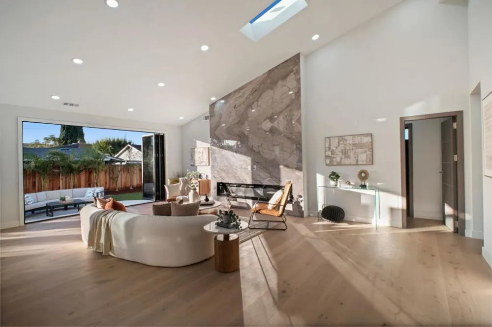 806 Emily Drive Mountain View, CA 94043