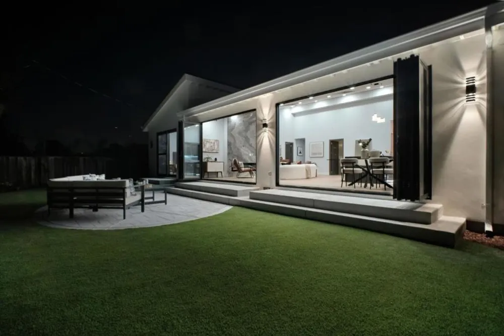806 Emily Drive Mountain View, CA 94043