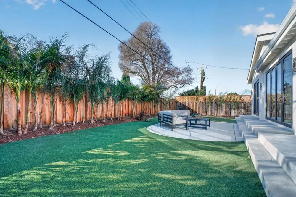 806 Emily Drive Mountain View, CA 94043