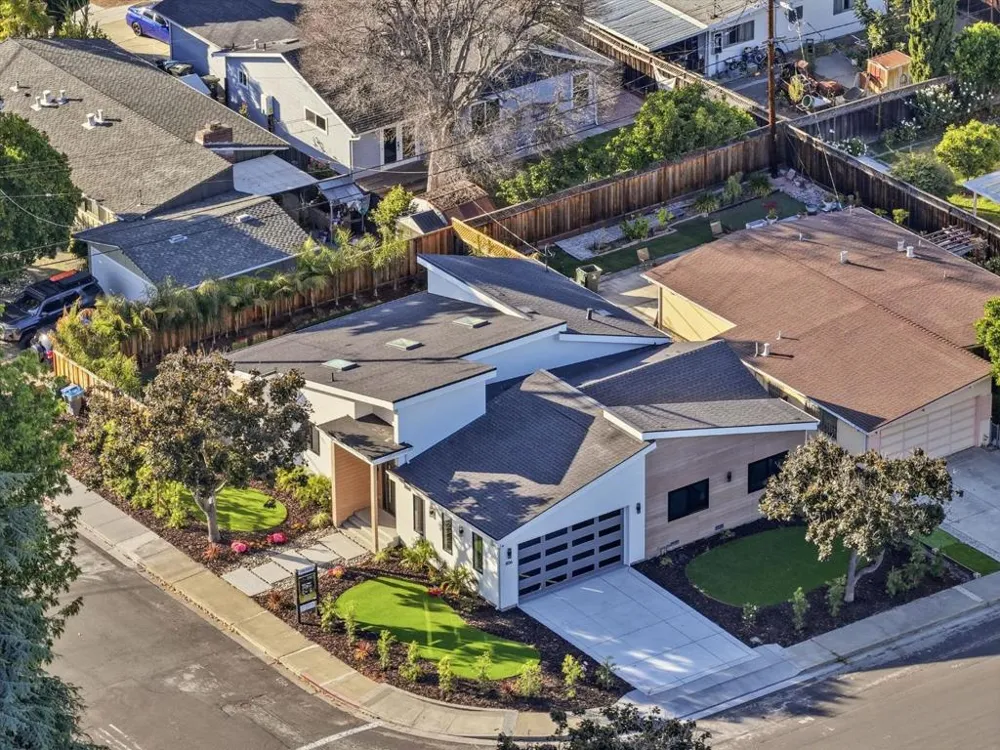 806 Emily Drive Mountain View, CA 94043