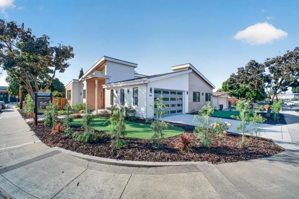 806 Emily Drive Mountain View, CA 94043