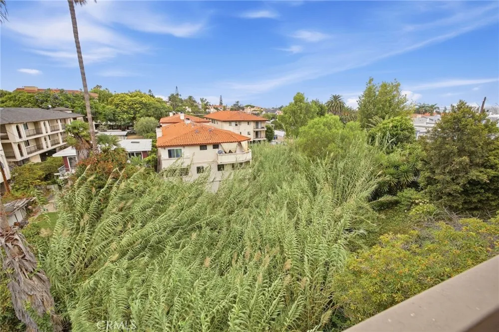 1150 W 13th Street #206 San Pedro, CA 90731