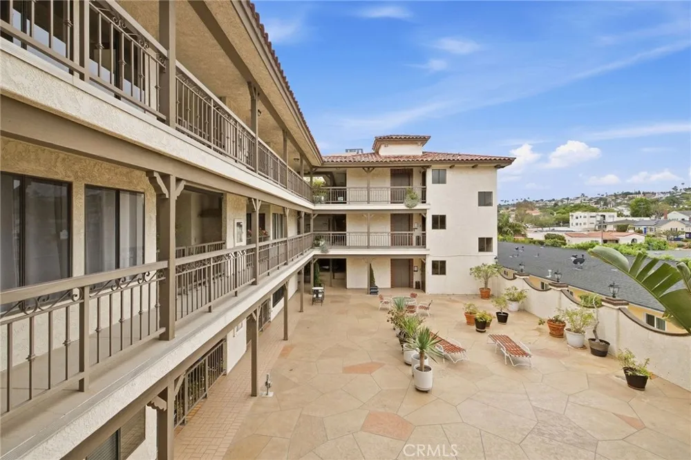 1150 W 13th Street #206 San Pedro, CA 90731
