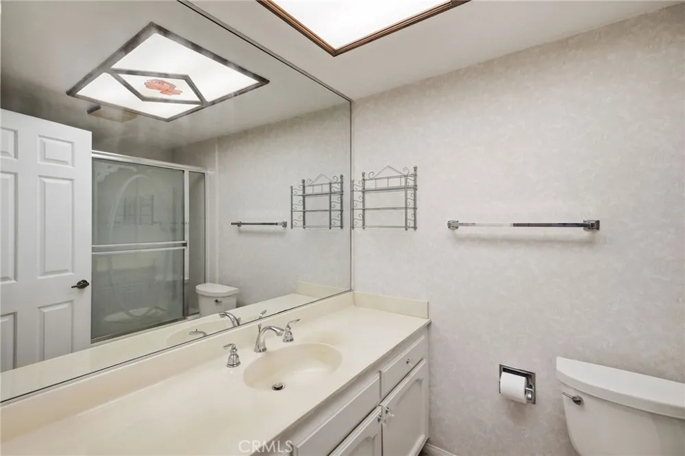 1150 W 13th Street #206 San Pedro, CA 90731