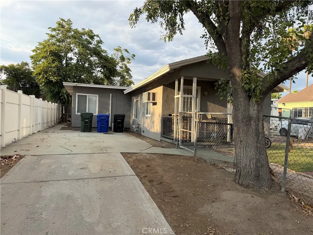 114 E Court San Bernardino, CA 92410