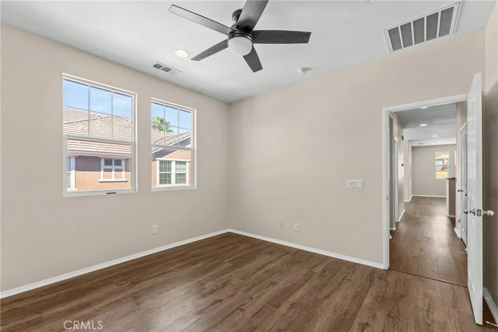 16001 Chase Fontana, CA 92336