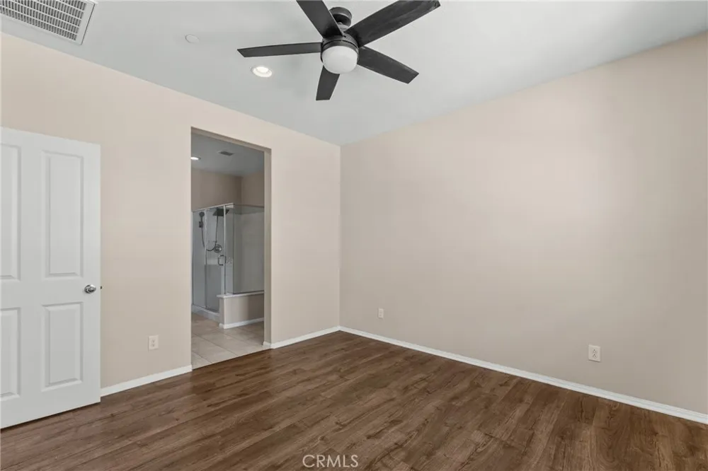 16001 Chase Fontana, CA 92336
