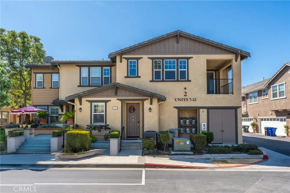 16001 Chase Fontana, CA 92336