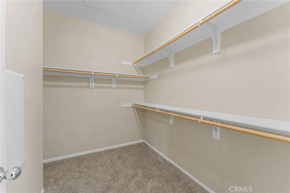 16001 Chase Fontana, CA 92336