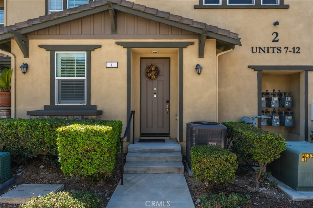 16001 Chase Fontana, CA 92336