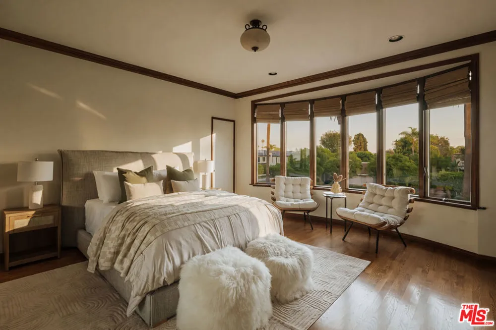 143 Marguerita Avenue Santa Monica, CA 90402