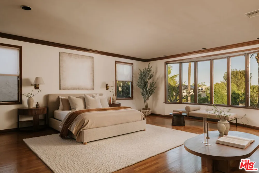 143 Marguerita Avenue Santa Monica, CA 90402