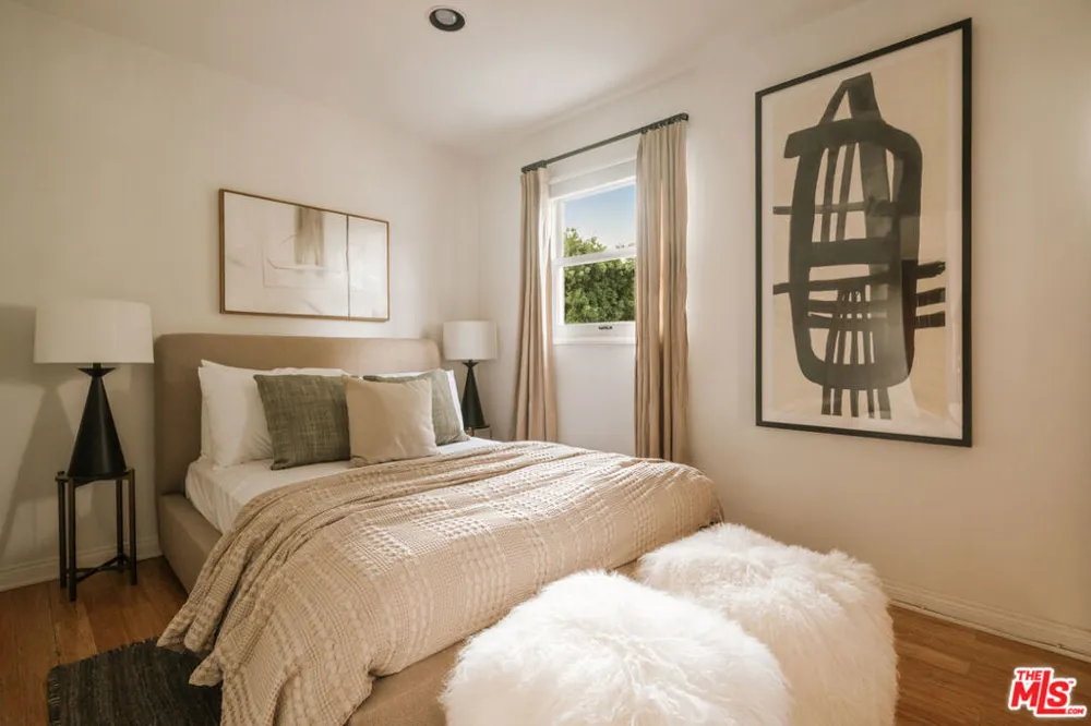 143 Marguerita Avenue Santa Monica, CA 90402