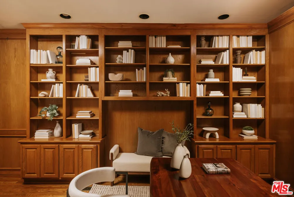 143 Marguerita Avenue Santa Monica, CA 90402
