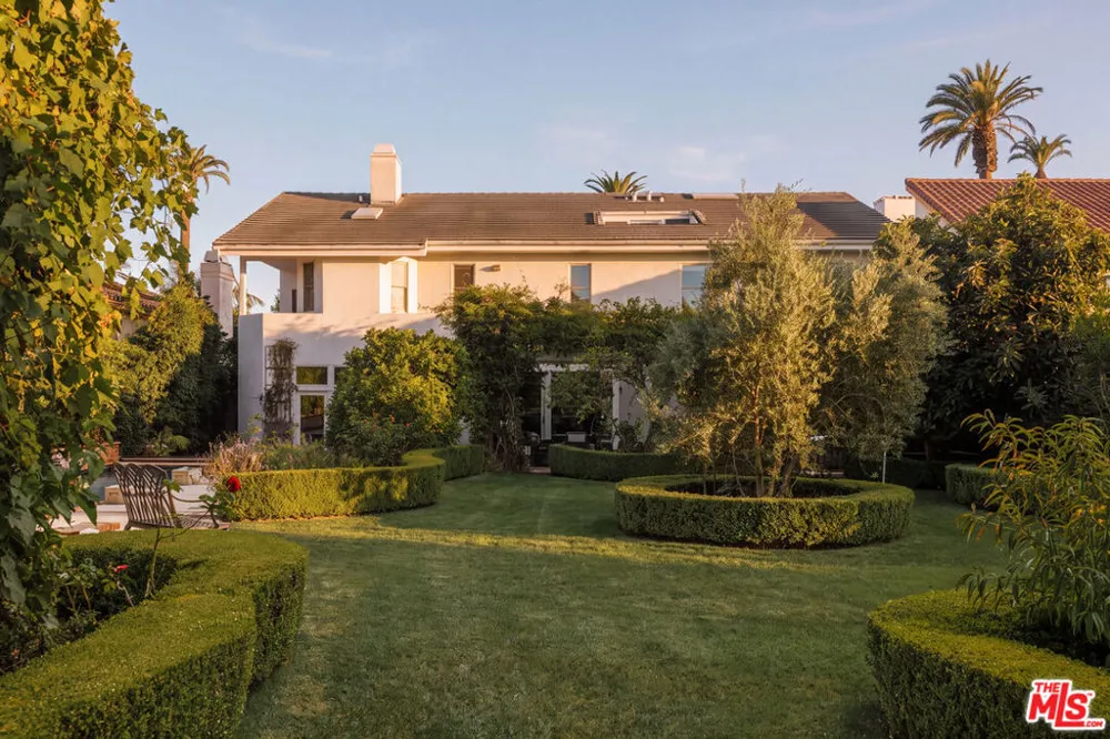 143 Marguerita Avenue Santa Monica, CA 90402