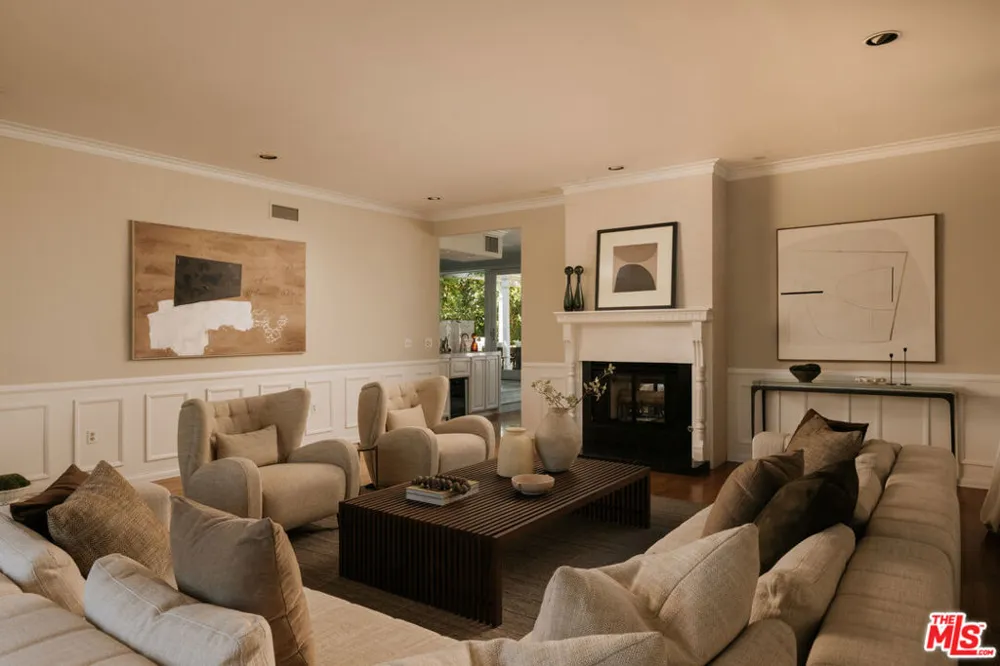 143 Marguerita Avenue Santa Monica, CA 90402