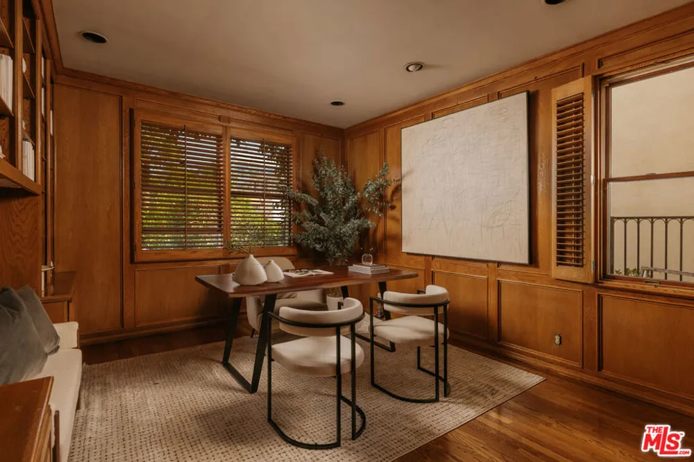 143 Marguerita Avenue Santa Monica, CA 90402