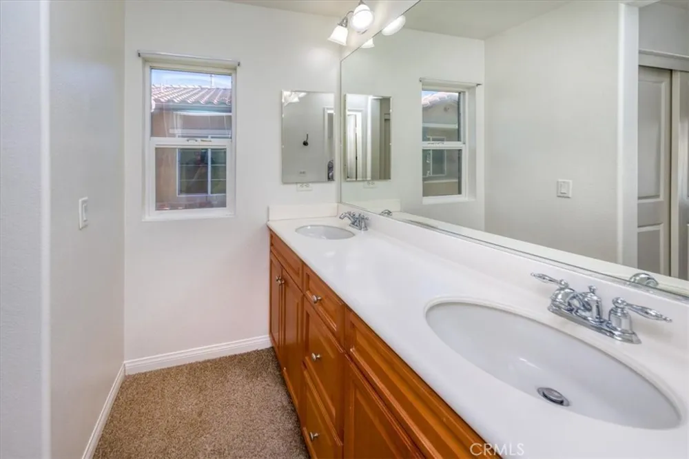 28440 Mirabelle Saugus, CA 91350