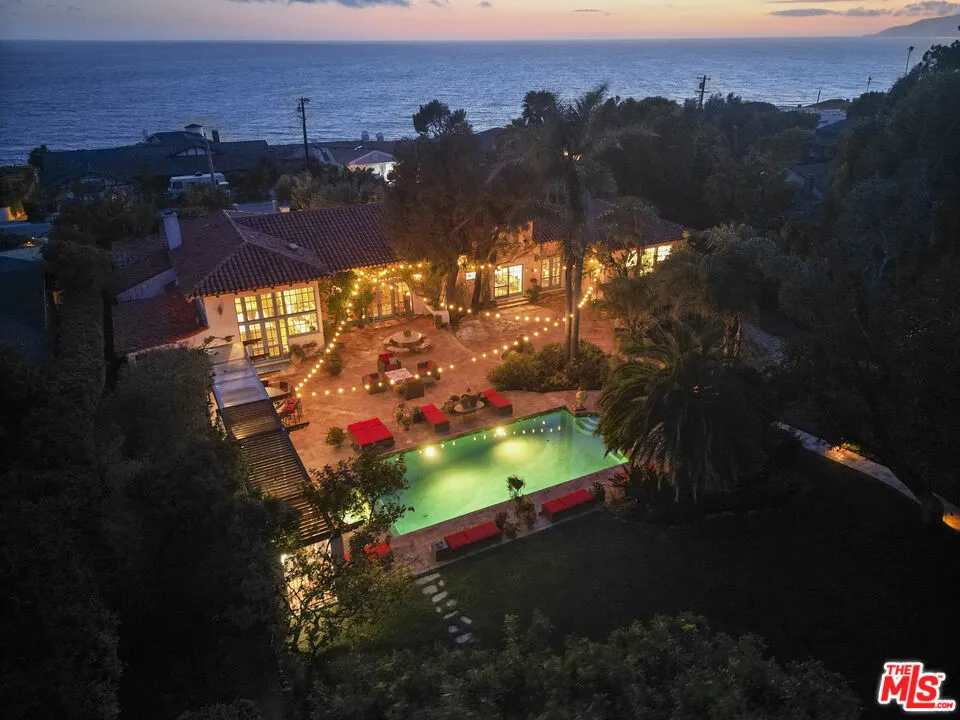 7332 Birdview Avenue Malibu, CA 90265